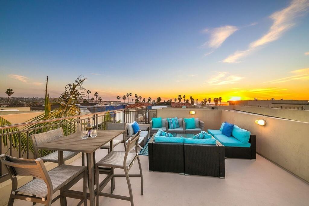 Stunning South Mission Home With Private Rooftop & Ocean Views! سان دييغو المظهر الخارجي الصورة