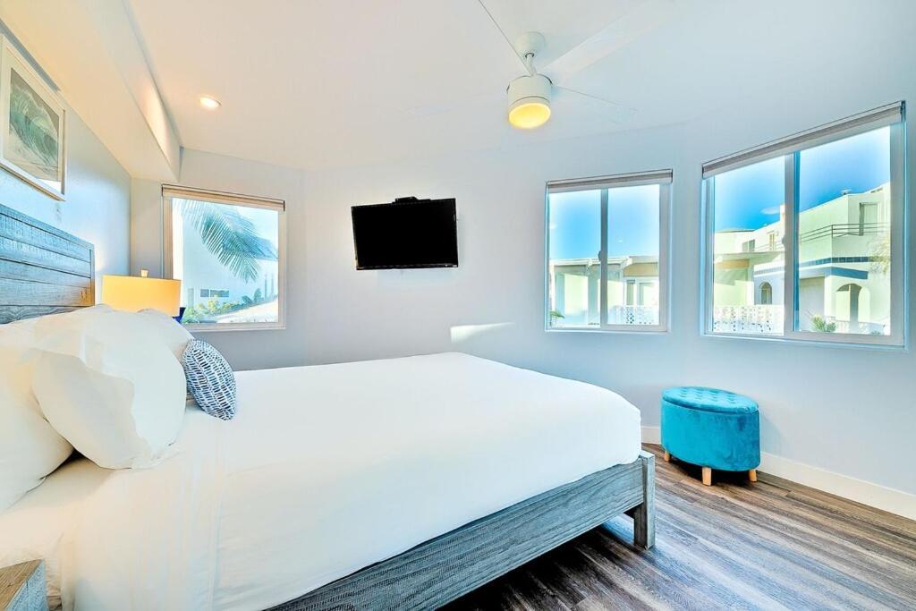 Stunning South Mission Home With Private Rooftop & Ocean Views! سان دييغو المظهر الخارجي الصورة