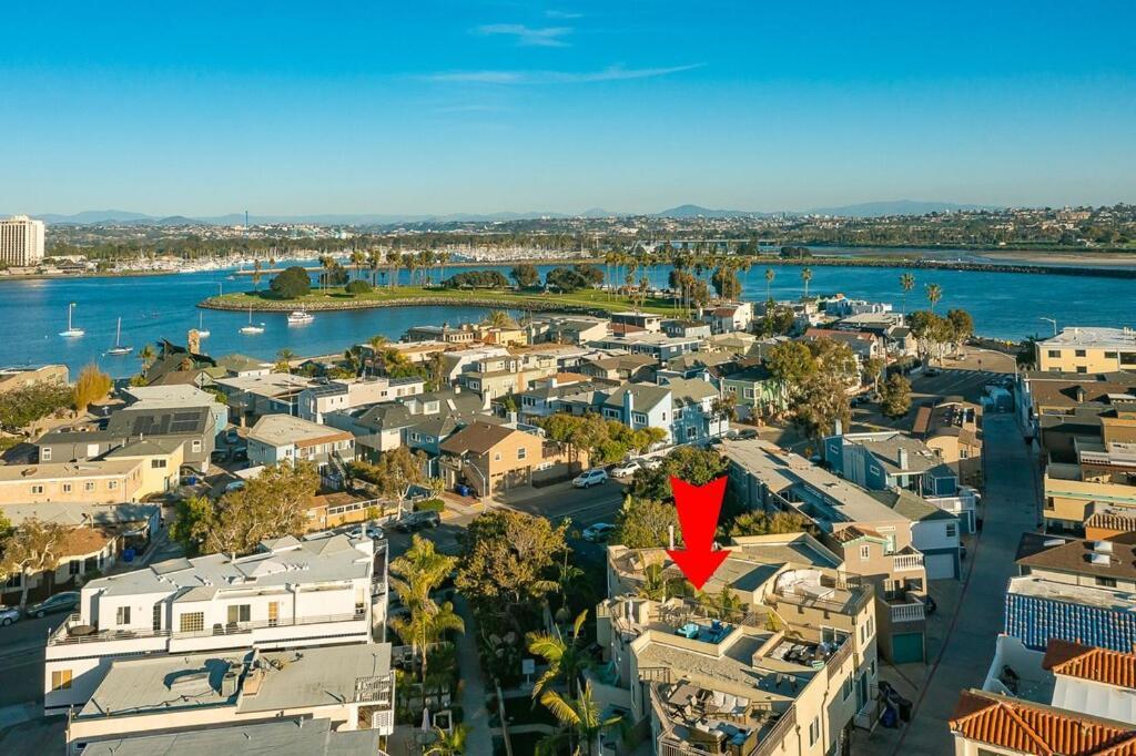 Stunning South Mission Home With Private Rooftop & Ocean Views! سان دييغو المظهر الخارجي الصورة