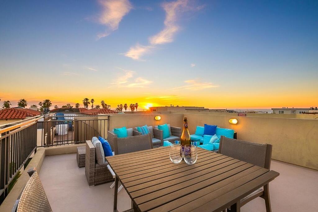 Stunning South Mission Home With Private Rooftop & Ocean Views! سان دييغو المظهر الخارجي الصورة